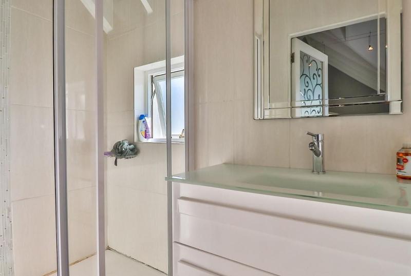 5 Bedroom Property for Sale in Stellenbosch Central Western Cape